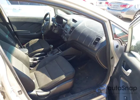 2017 Kia Forte Lx z USA, uszkodzony, nr VIN 3KPFK4A79HE087424